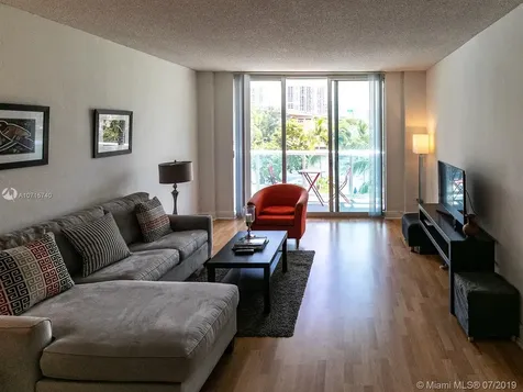 19390 Collins Avenue Sunny Isles Beach FL 33160