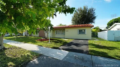 8960 SW 56th Terrace Miami FL 33173