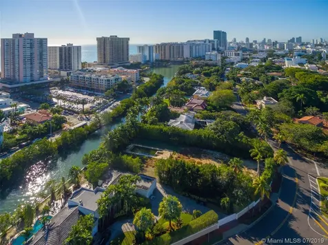 2687 Flamingo Drive Miami Beach FL 33140