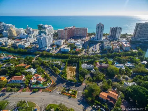 2687 Flamingo Drive Miami Beach FL 33140