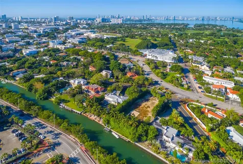 2687 Flamingo Drive Miami Beach FL 33140