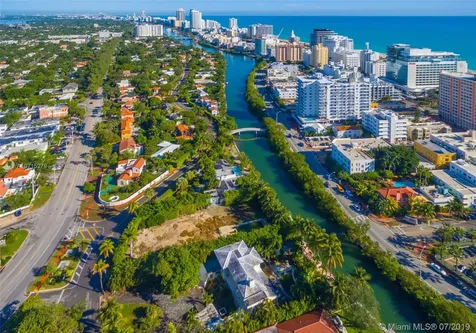 2687 Flamingo Drive Miami Beach FL 33140