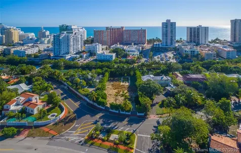 2687 Flamingo Drive Miami Beach FL 33140