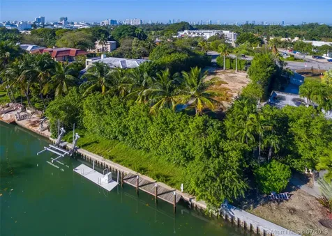 2687 Flamingo Drive Miami Beach FL 33140