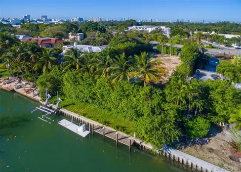 2687 Flamingo Drive Miami Beach FL 33140