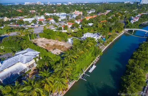 2687 Flamingo Drive Miami Beach FL 33140