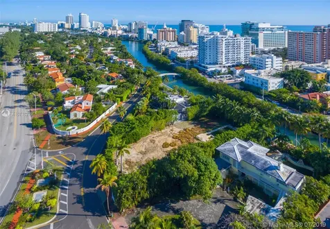 2687 Flamingo Drive Miami Beach FL 33140