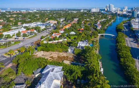 2687 Flamingo Drive Miami Beach FL 33140