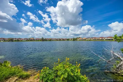 2592 W 64th Street Hialeah FL 33016