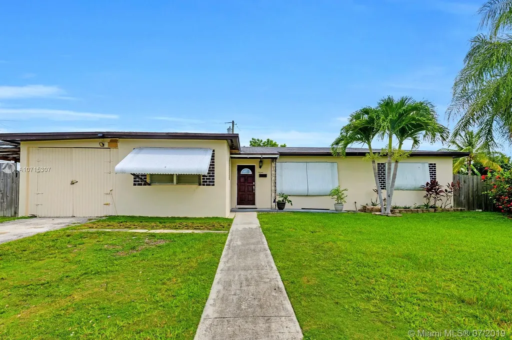 15241 SW 299th Street Homestead FL 33033