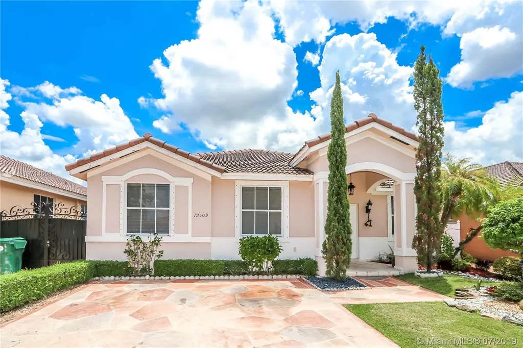 19509 NW 79th Avenue Hialeah FL 33015
