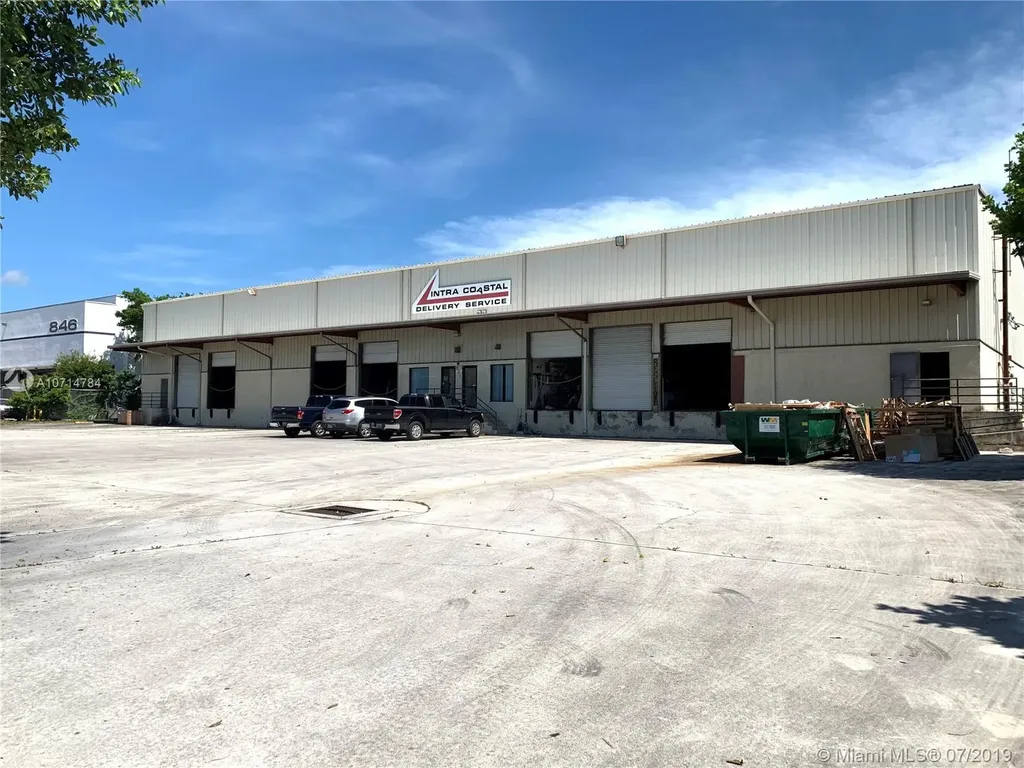 838 W 13th Court Riviera Beach FL 33404
