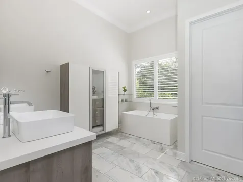 7515 SW 124th Street Pinecrest FL 33156