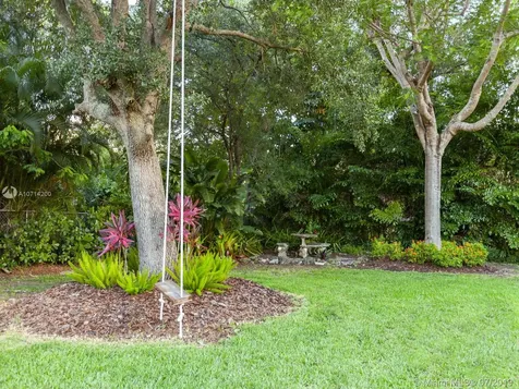 7515 SW 124th Street Pinecrest FL 33156
