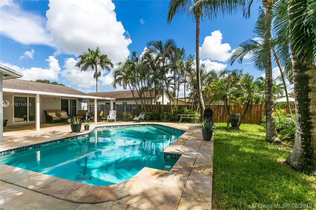 5814 SW 116th Avenue Cooper City FL 33330
