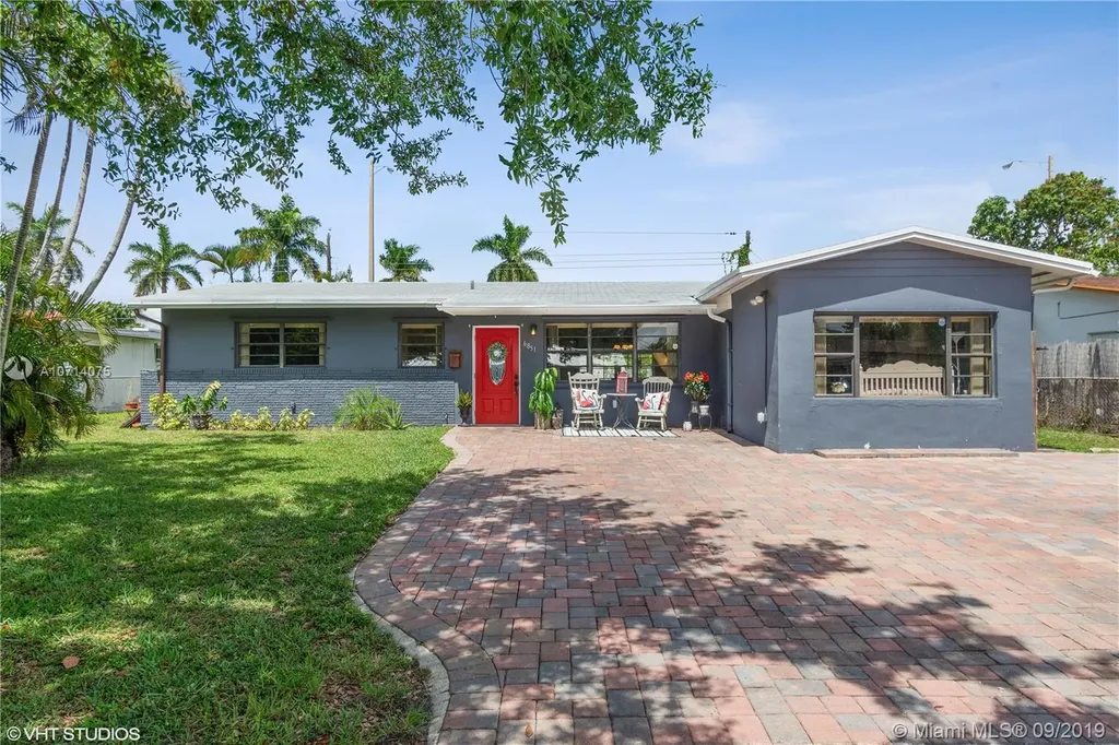 6851 SW 1st Court Pembroke Pines FL 33023