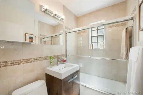 915 Monterey Street Coral Gables FL 33134