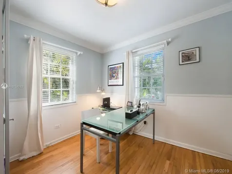915 Monterey Street Coral Gables FL 33134