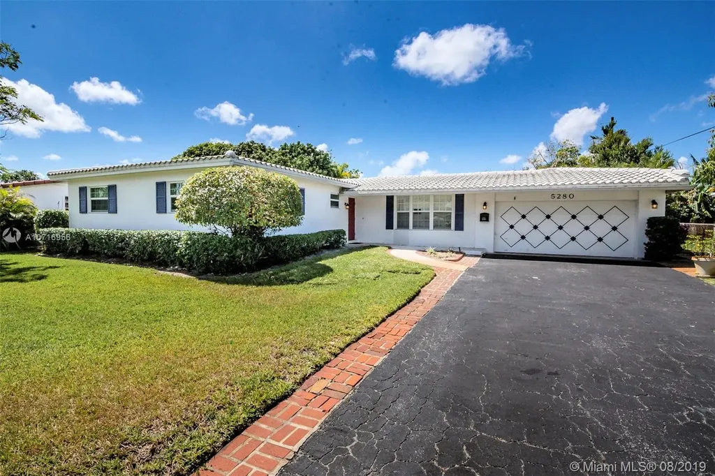 5280 SW 4th Court Plantation FL 33317