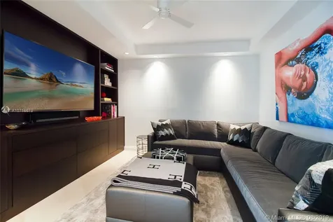 3330 NE 190th Street Aventura FL 33180