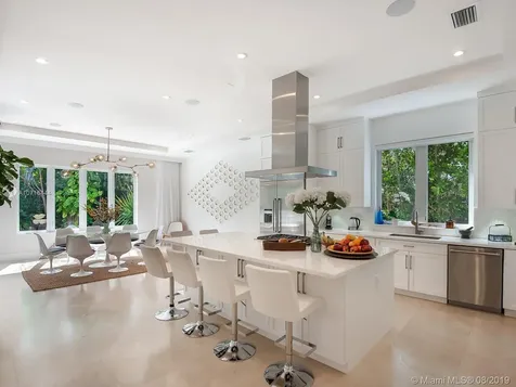 5224 San Ignacio Avenue Miami FL 33146