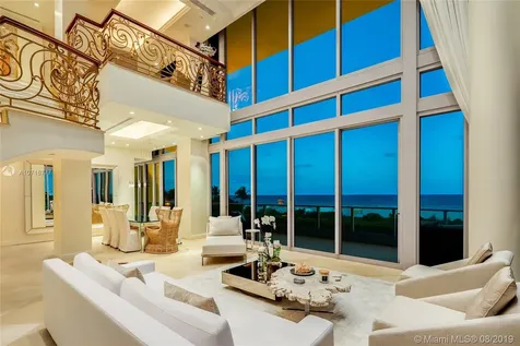 1455 Ocean Drive Miami Beach FL 33139