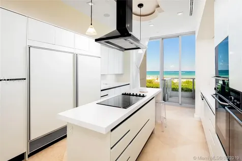 1455 Ocean Drive Miami Beach FL 33139