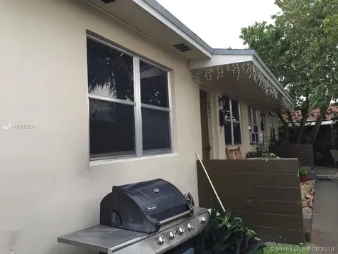 2621 SW 29th Court Miami FL 33133