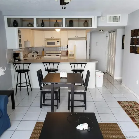 401 Ocean Drive Miami Beach FL 33139