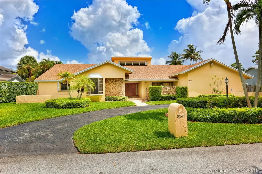 10323 SW 142nd Street Miami FL 33176