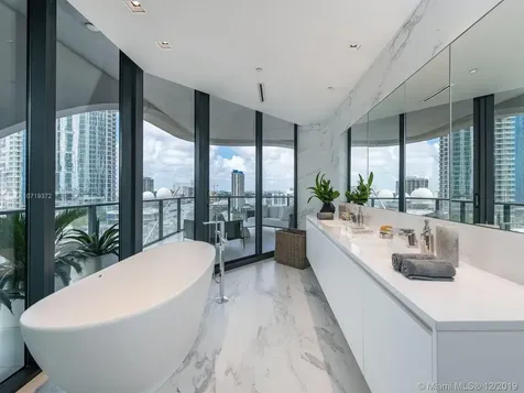 1000 Biscayne Boulevard Miami FL 33132