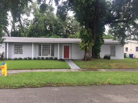 725 NE 155th Street Miami FL 33162