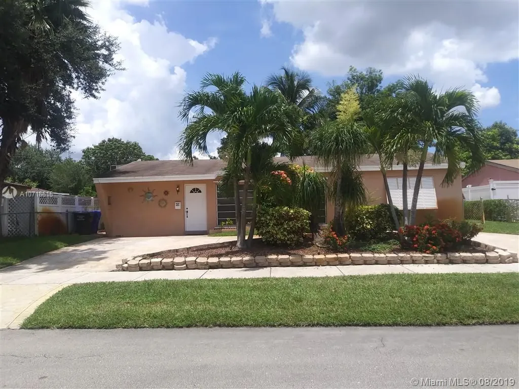 7021 Harding Street Hollywood FL 33024