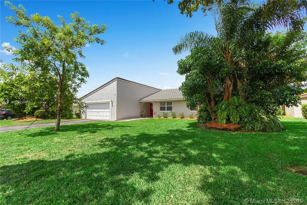 262 NW 92nd Avenue Coral Springs FL 33071