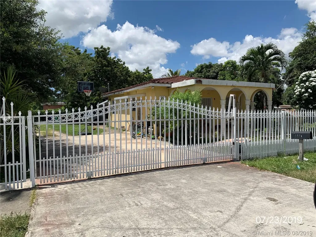 1710 NW 110th Terrace Miami FL 33167