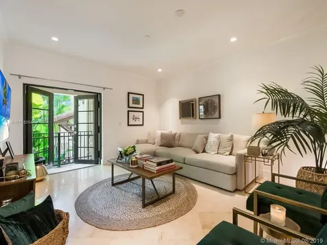 2763 Coconut Avenue Miami FL 33133