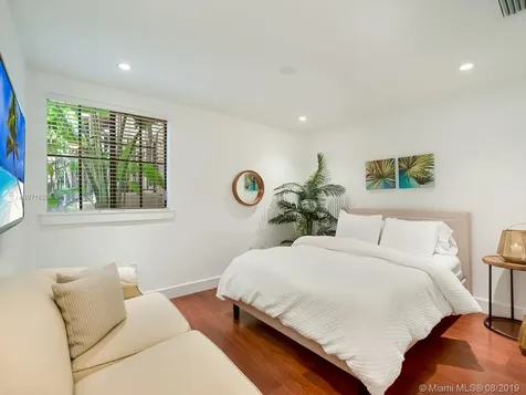 2763 Coconut Avenue Miami FL 33133