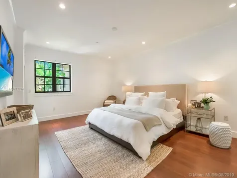 2763 Coconut Avenue Miami FL 33133