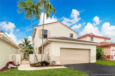 2081 NW 190th Avenue Pembroke Pines FL 33029