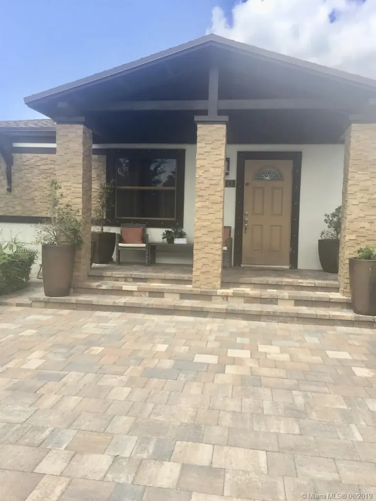 310 SW 65th Avenue Miami FL 33144