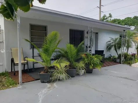 1595 NE 153rd Terrace North Miami Beach FL 33162