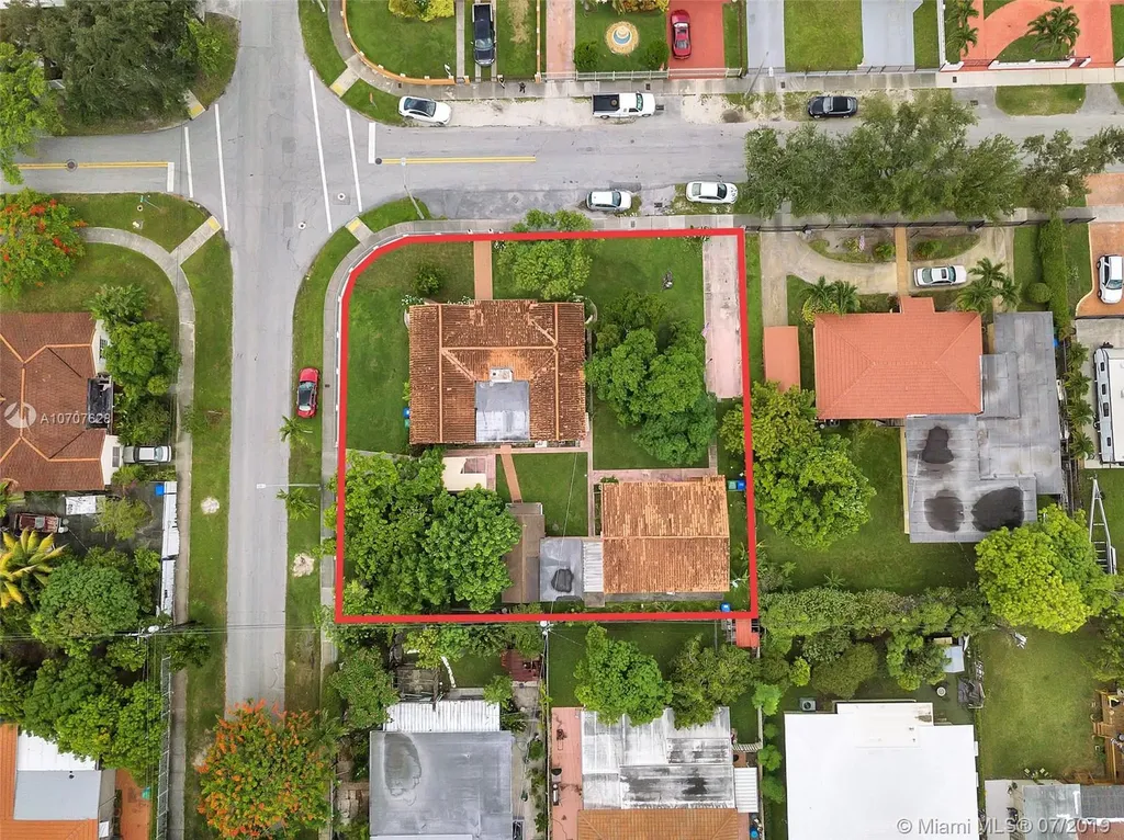 3001 NW 4th Terrace Miami FL 33125