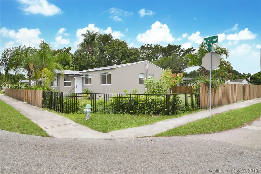 920 N 26th Avenue Hollywood FL 33020