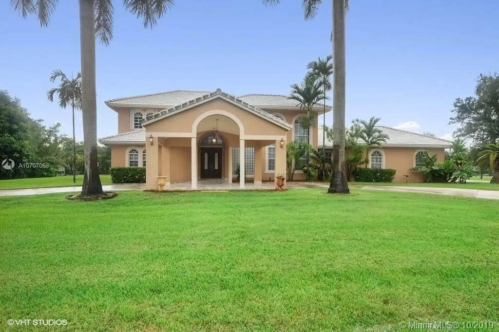 1151 NW 122nd Avenue Plantation FL 33323