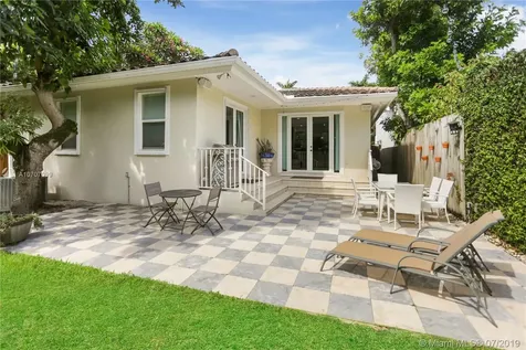 35 SW 18th Road Miami FL 33129