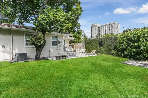 35 SW 18th Road Miami FL 33129