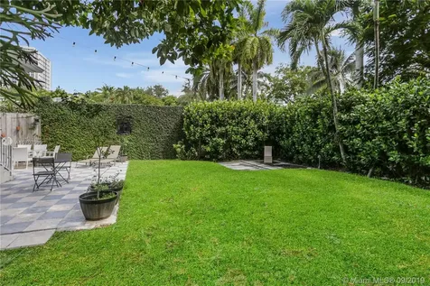 35 SW 18th Road Miami FL 33129