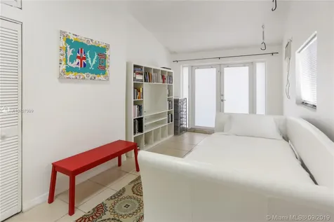 35 SW 18th Road Miami FL 33129