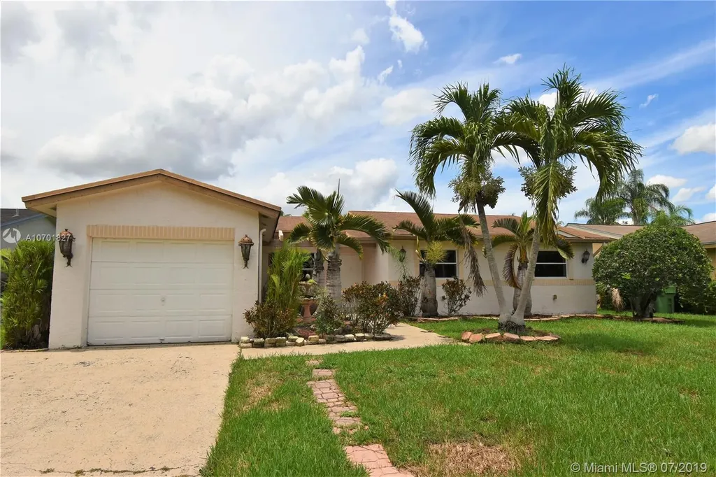 16907 Royal Poinciana Drive Weston FL 33326