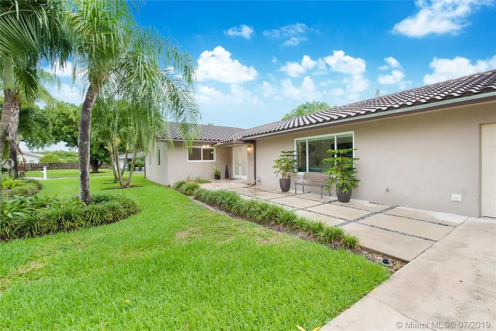 10670 SW 137th Street Miami FL 33176